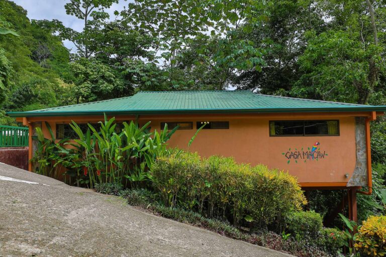 Casa Macaw - Manuel Antonio Estates