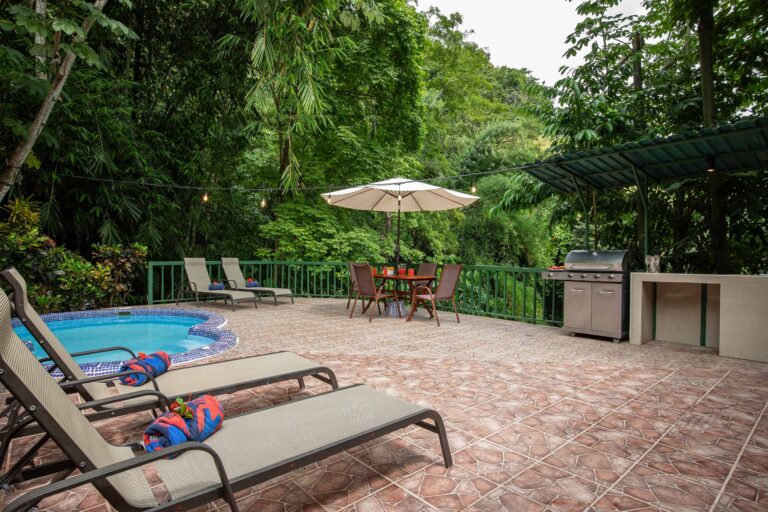 Casa Macaw - Manuel Antonio Estates