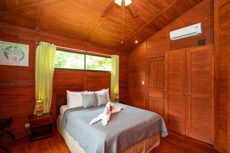 Casa Macaw - Manuel Antonio Estates